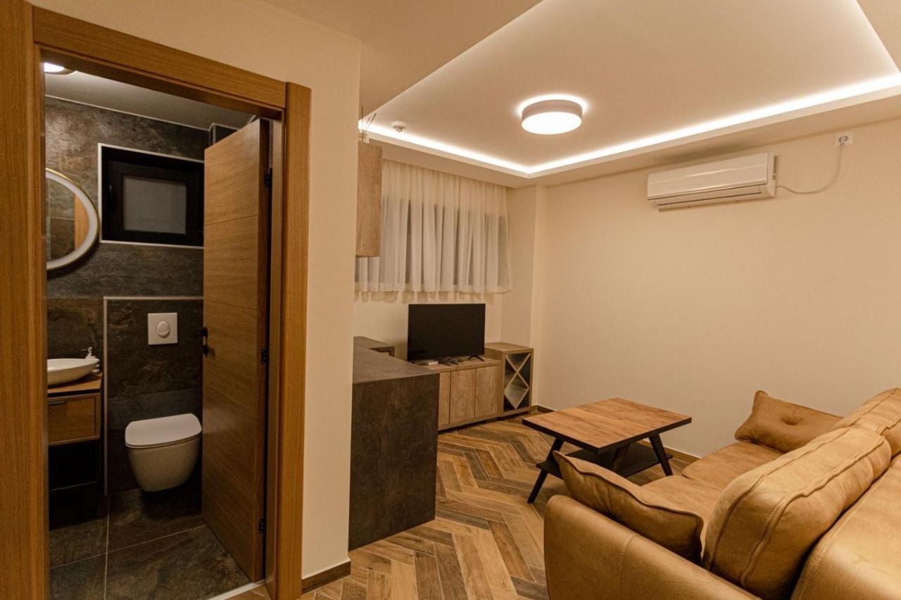 Perla Lux Apartmani Indija Экстерьер фото