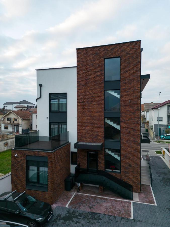 Perla Lux Apartmani Indija Экстерьер фото